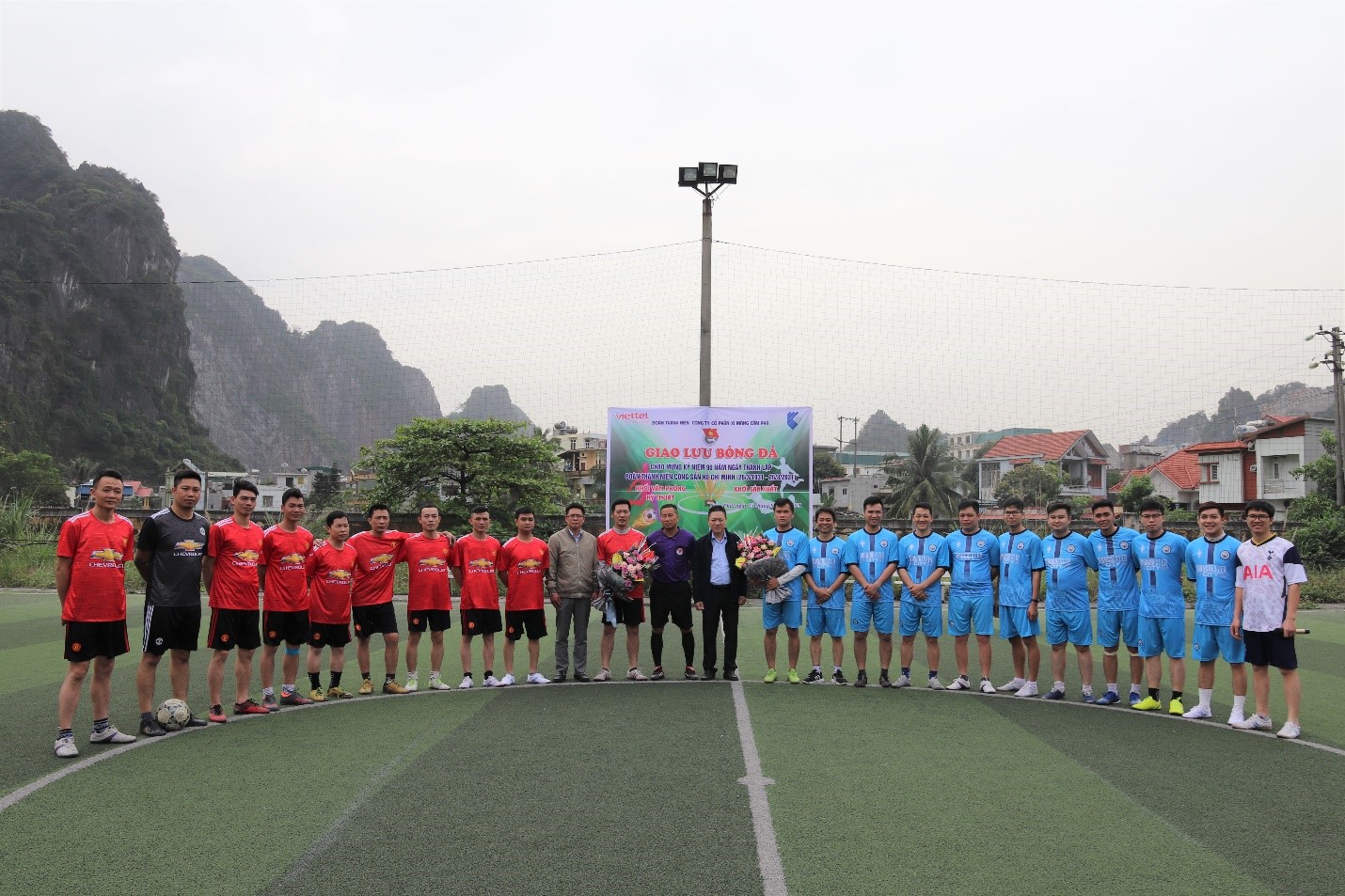 Giao hữu bóng đá nội bộ chào mừng kỷ niệm 90 năm thành lập Đoàn Thanh niên Cộng sản Hồ Chí Minh