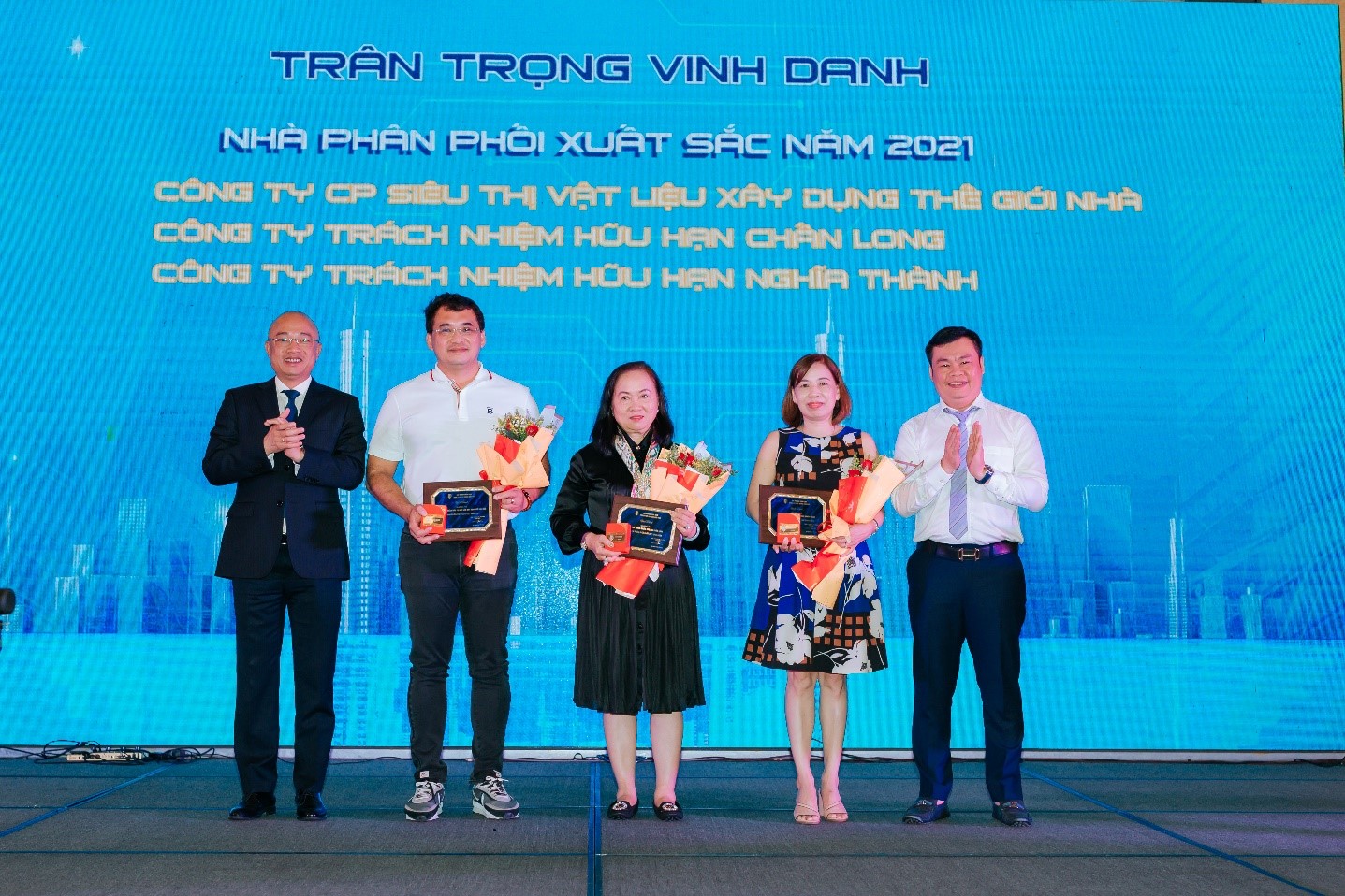 Chi nhánh phía Nam – Công ty CP Xi măng Cẩm Phả tổ chức Hội nghị khách hàng thường niên năm 2021