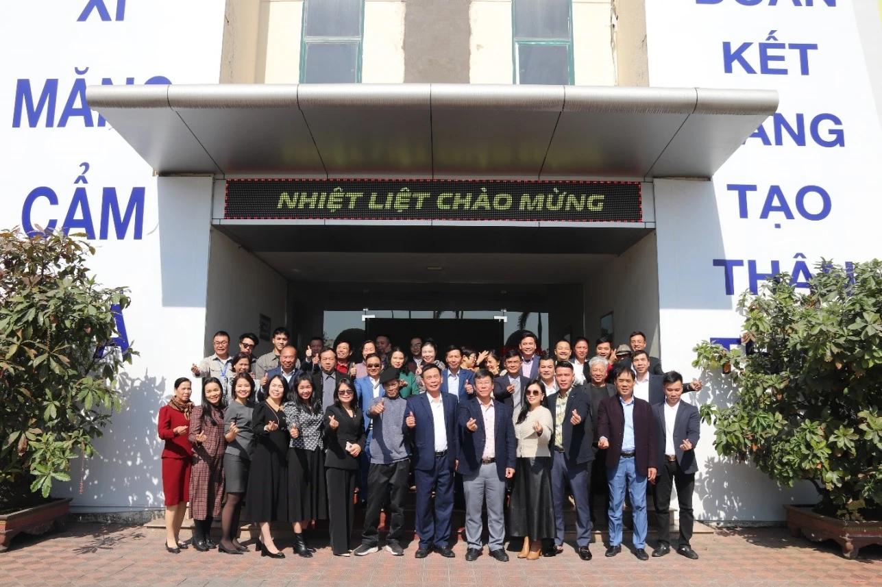 Lễ ký kết hợp đồng giữa các nhà phân phối xi măng: Tạo nền tảng vững chắc cho thị trường tiêu thụ